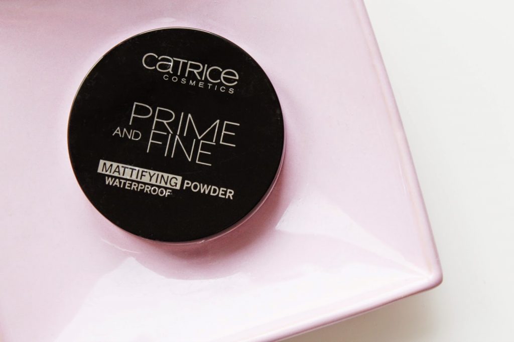 REVIEW | CATRICE PRIME AND FINE MATTIFYING POWDER