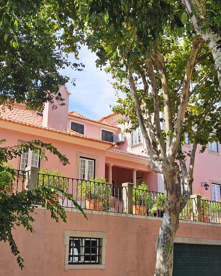 mooie huizen in cascais | vakantie cascais tips | fotografie cascais | stedentrip Lissabon combineren met een dagje Cascais
