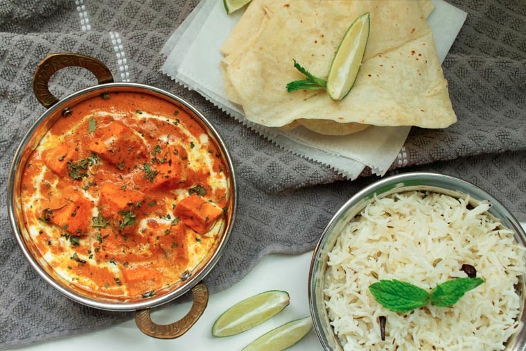 vegan groentecurry met linzen, kokosmelk, zoete aardappel en courgette