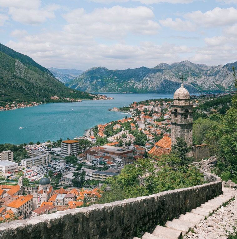 roadtrip balkan landen kotor baai montenegro